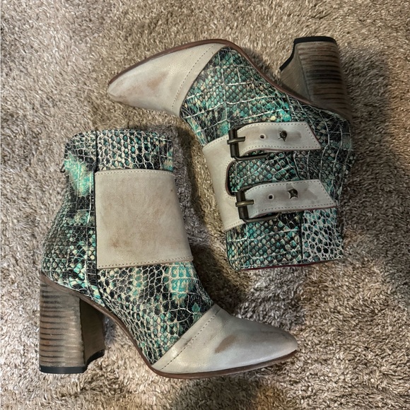 Freebird - Picture 4 of 7